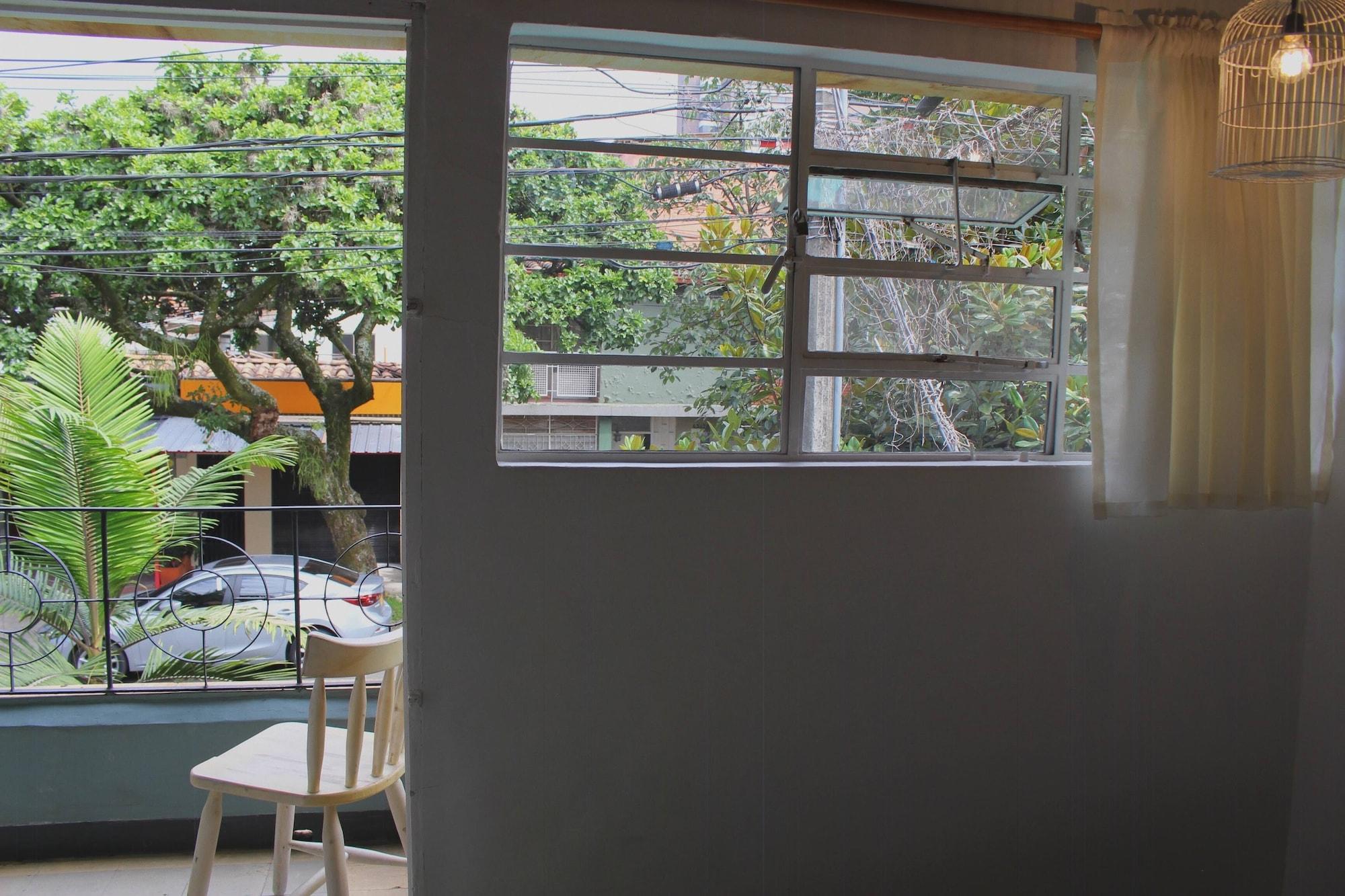 Casa Estación Hostal y Restaurante Medellín Exterior foto