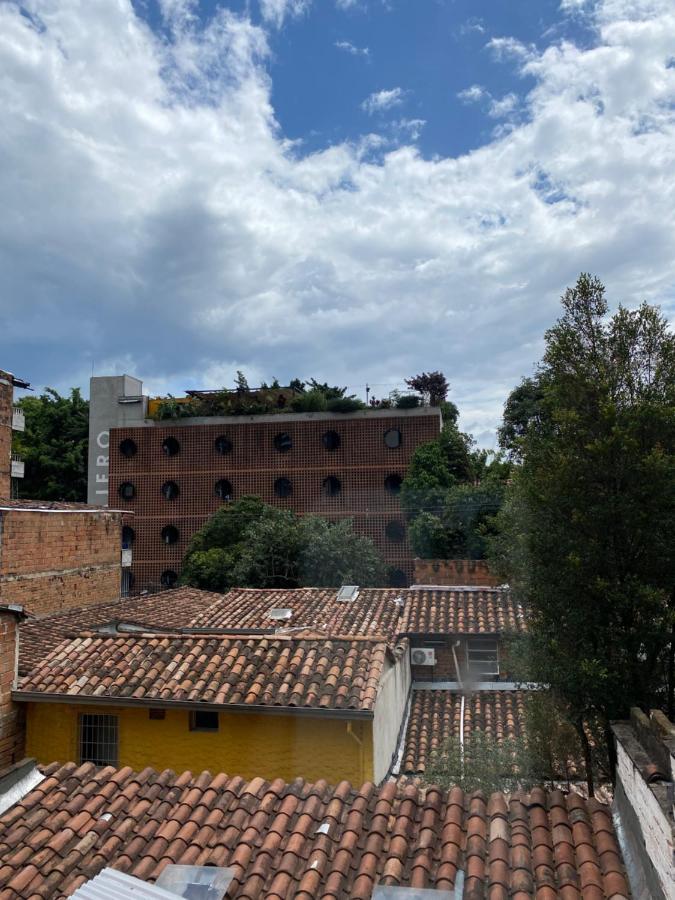 Casa Estación Hostal y Restaurante Medellín Exterior foto
